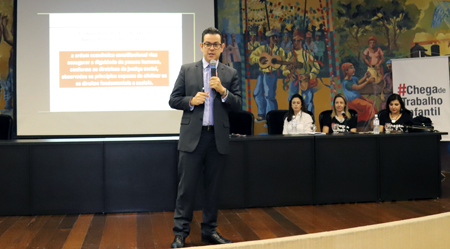 Gustavo Vidigal participou do 1º painel de debates (Foto: Thiago Rios)